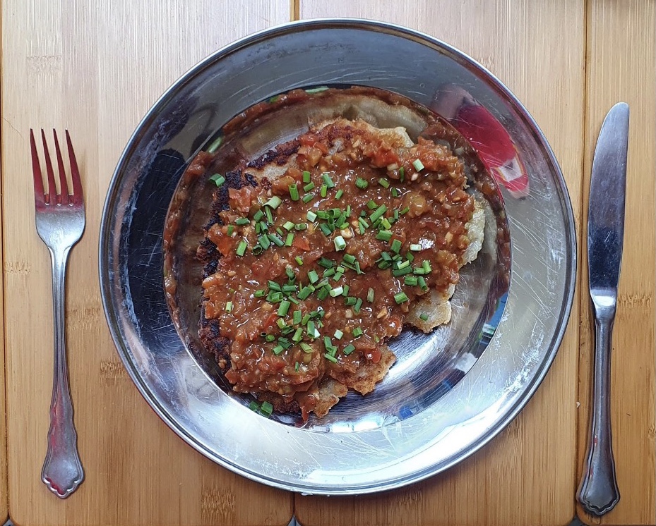 Okonomiyaki mit Tonkatsu-Soße